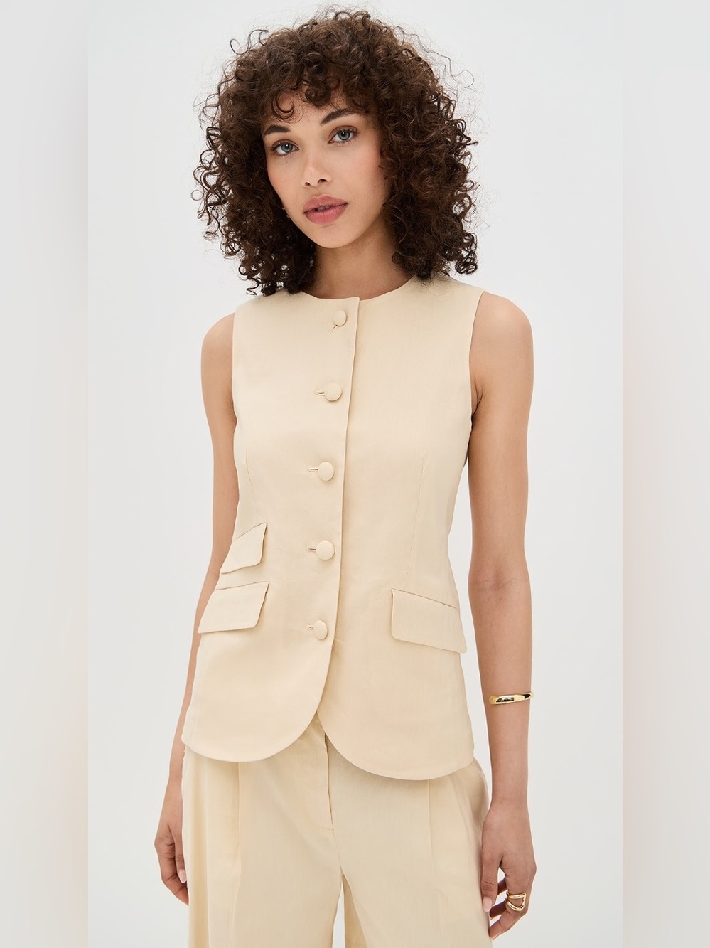 rag & bone Cream Sleeveless Button-Front Vest/ High Waist Shorts Set